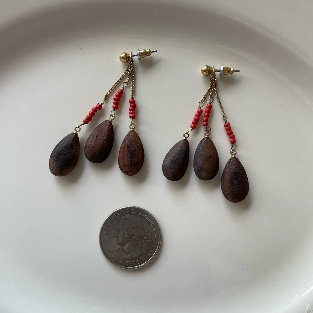 Dangle earrings - Picture 1 of 1